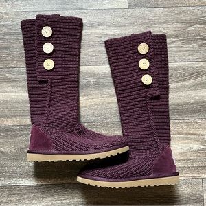 UGG Classic Cardy boots in maroon, purple knit SIZE 7